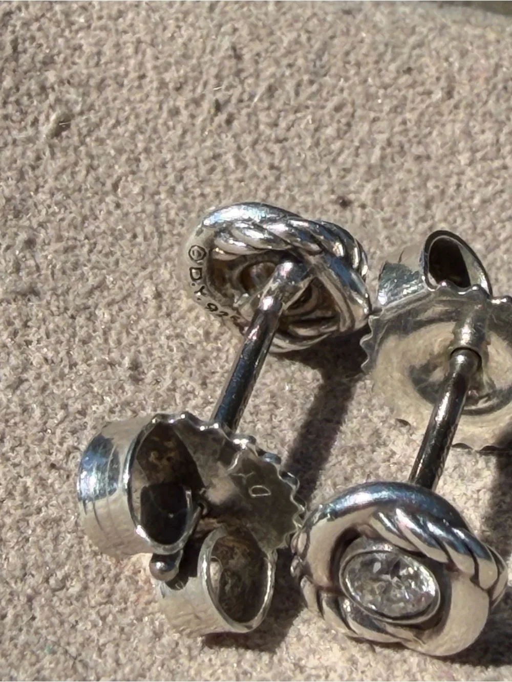 David Yurman INFINITY STUD EARRINGS - Picture 3 of 4